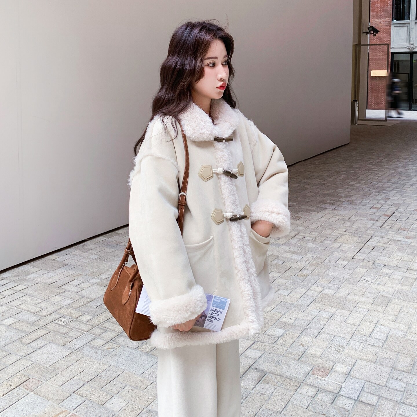 设计感两面穿皮毛一体羊羔毛外套女2025冬季新款加厚保暖棉衣棉服,女装短外套,2D036