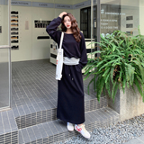 休闲减龄穿搭蓝色露肩卫衣套装女春秋超火好看高级感半身裙两件套，女装套装/套裙，2C126