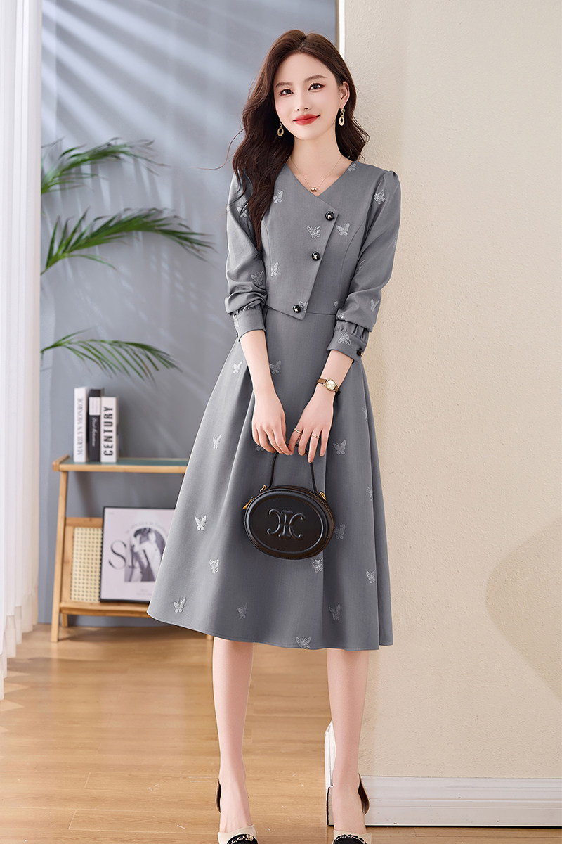 2025春装新款气质连衣裙,女装连衣裙,丽莎妳雅