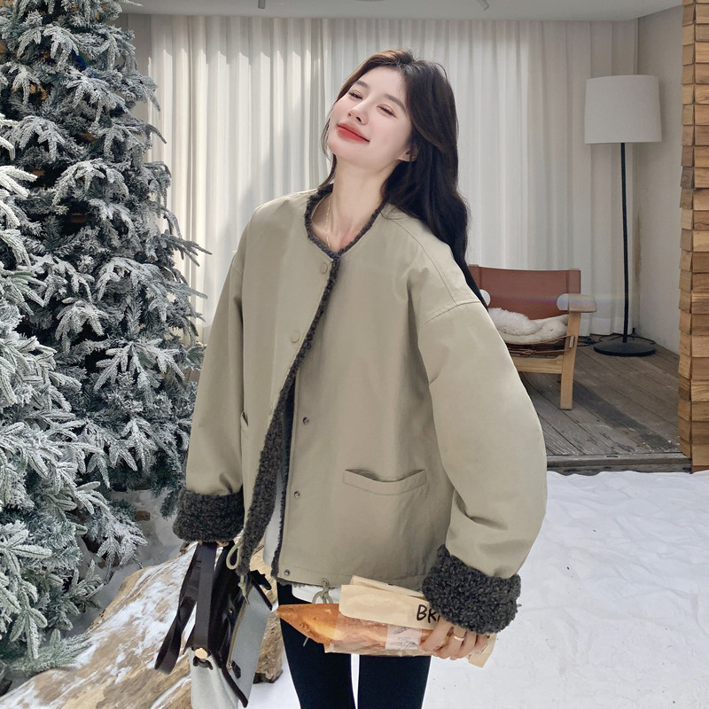 卡其绿工装派克服女秋冬2025新款皮毛一体加厚加绒爆款巨好看棉服,女装短外套,2D013