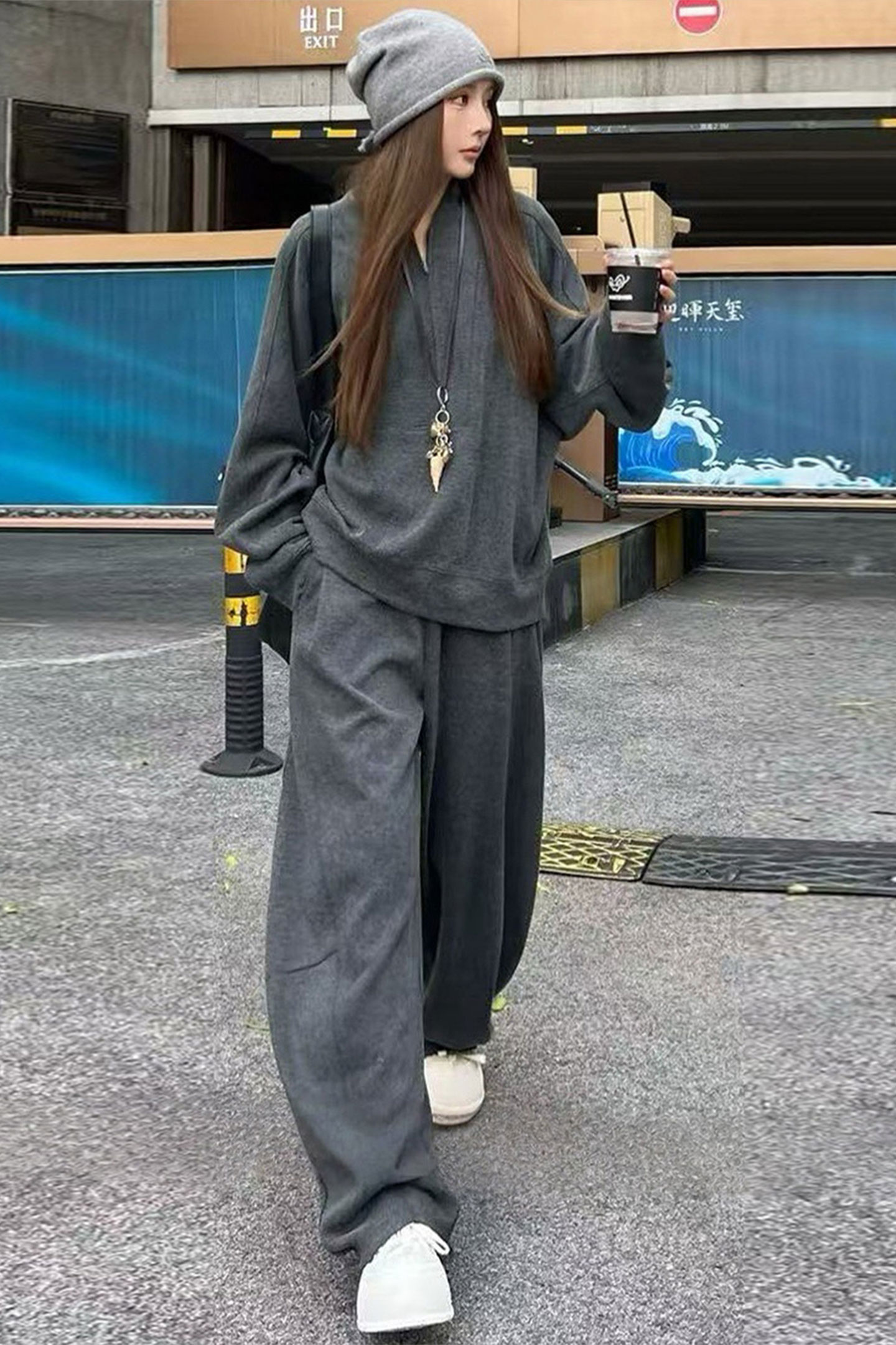 高级感时尚减龄纯色套装女秋季新款宽松显瘦圆领卫衣阔腿裤两件套,女装套装/套裙,2C310