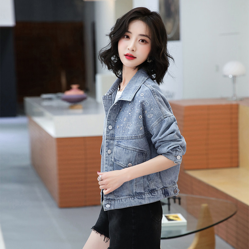 牛仔外套女短款2026年新款春季流行时尚高腰休闲女生牛仔上衣夹克，女装牛仔外套，自然秀,女装短外套,自然秀