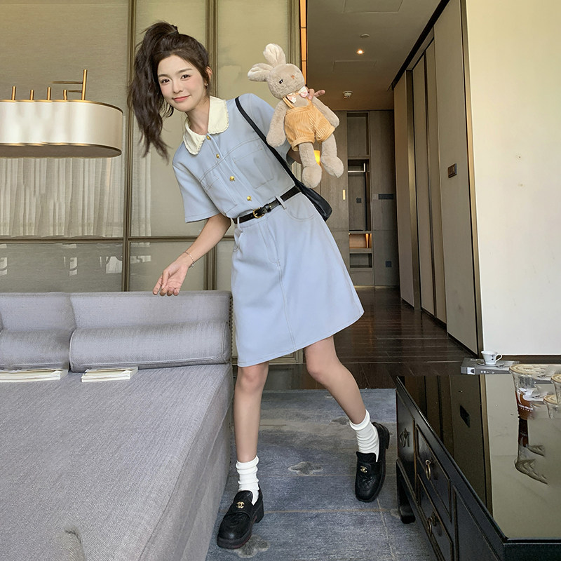 浅蓝色娃娃领小香风连衣裙女2025夏季新款别致惊艳收腰显瘦短裙子图片