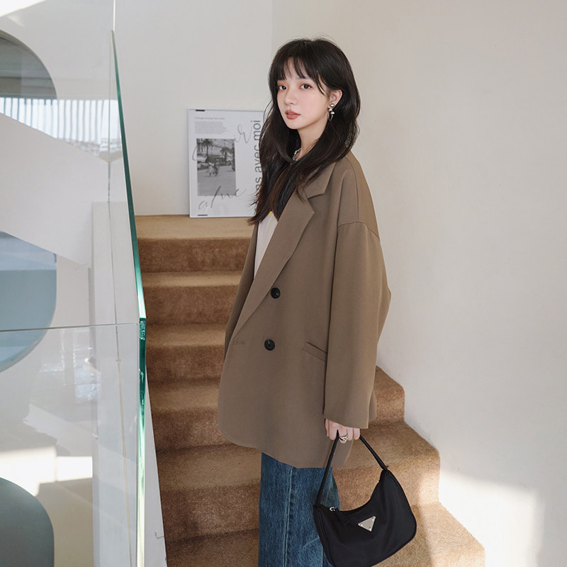 今年流行韩版时尚奶咖色西装外套女秋季2024新款女装休闲风小西服,女装西装,2C016