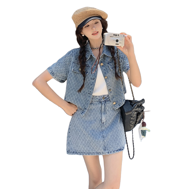 韩版俏皮减龄钩花牛仔套装女2025夏季新款显瘦上衣a字短裙两件套,女装套装/套裙,2C107