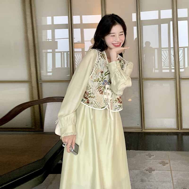 新中式国风马甲连衣裙两件套女春秋2025新款复古显瘦中长A字裙子图片