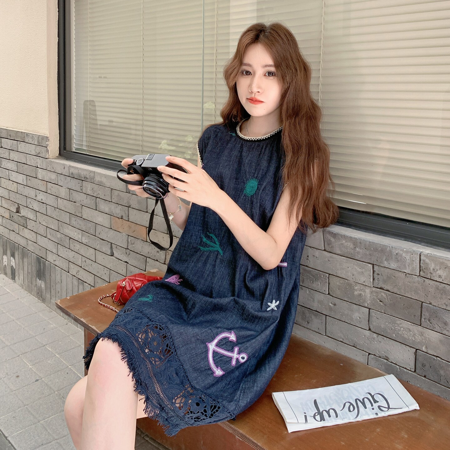 设计感小众刺绣牛仔无袖连衣裙女2025夏新款小个子宽松显瘦背心裙,女装连衣裙,2C218