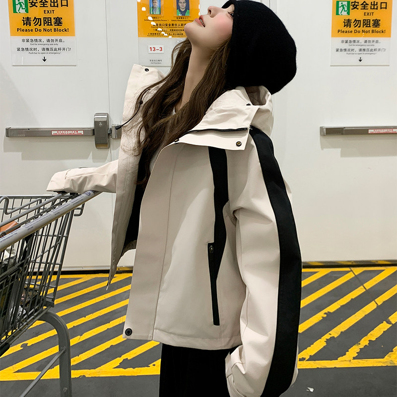 2025新款撞色户外冲锋衣90白鸭绒羽绒服,女装羽绒服,1D066-1