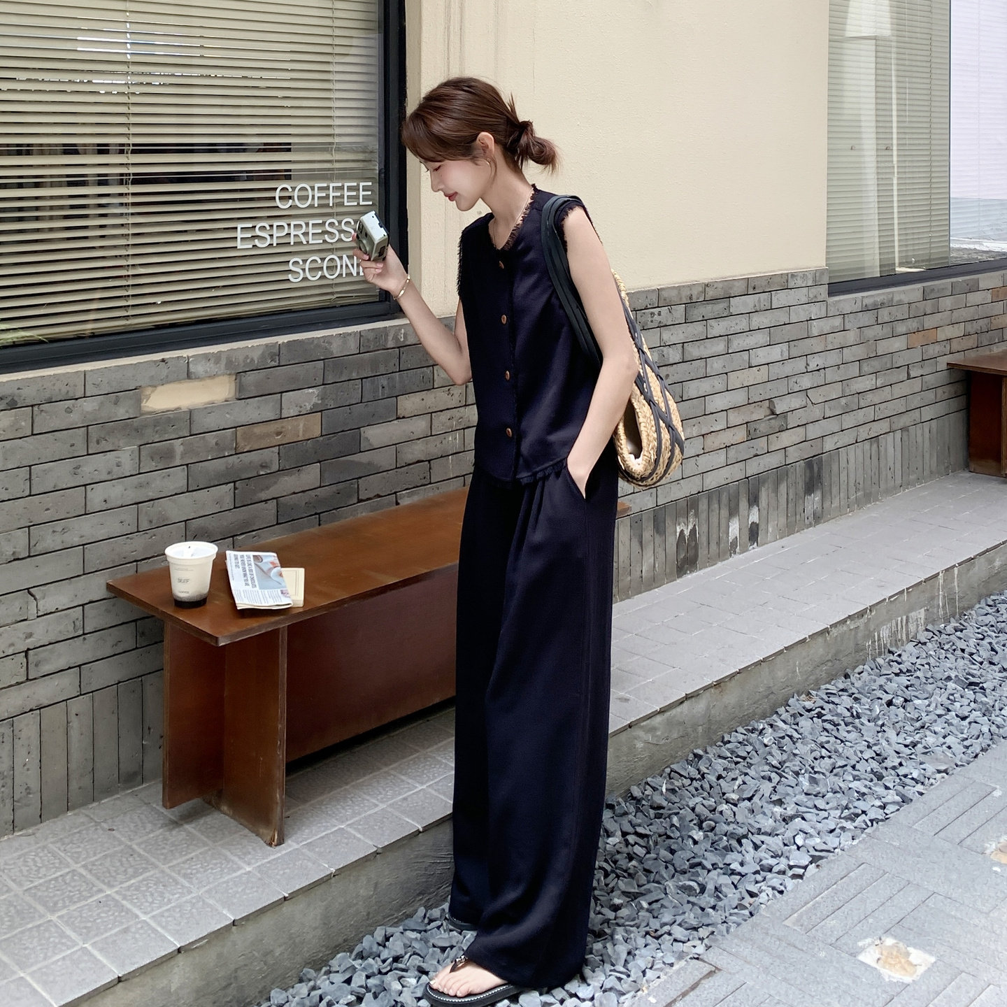 简约气质感套装女2025夏季新款减龄无袖毛边上衣直筒阔腿裤两件套,女装套装/套裙,2C159