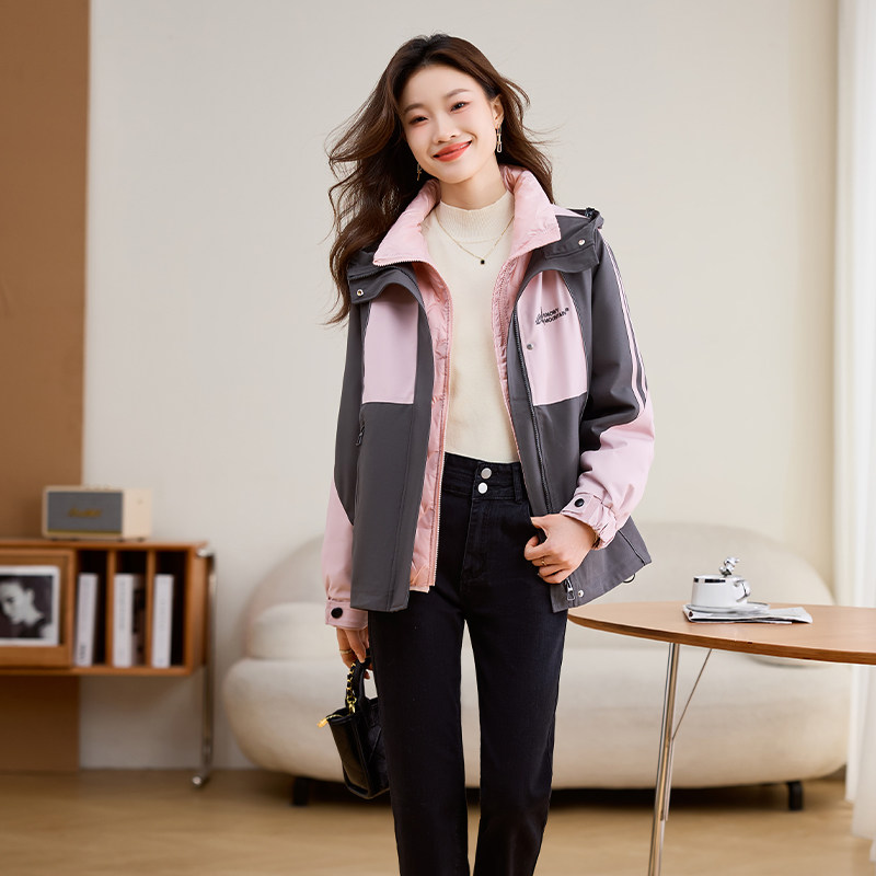 2025年冬季羽绒派克服女潮流时尚款，女装派克服，梦依缘图片