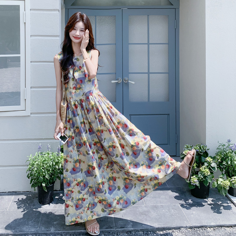 法式田园碎花无袖背心连衣裙女2025夏季新款复古度假风气质茶歇裙图片
