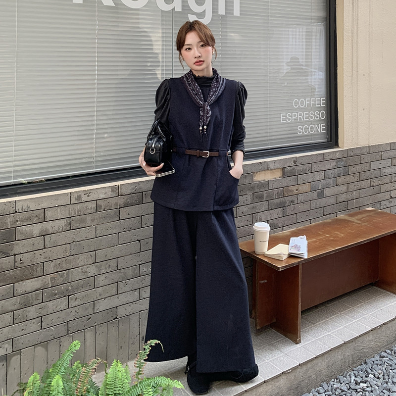 深蓝色韩系马甲休闲裤套装2026新款女早秋大方得体穿搭ootd一整套,女装套装/套裙,2C159
