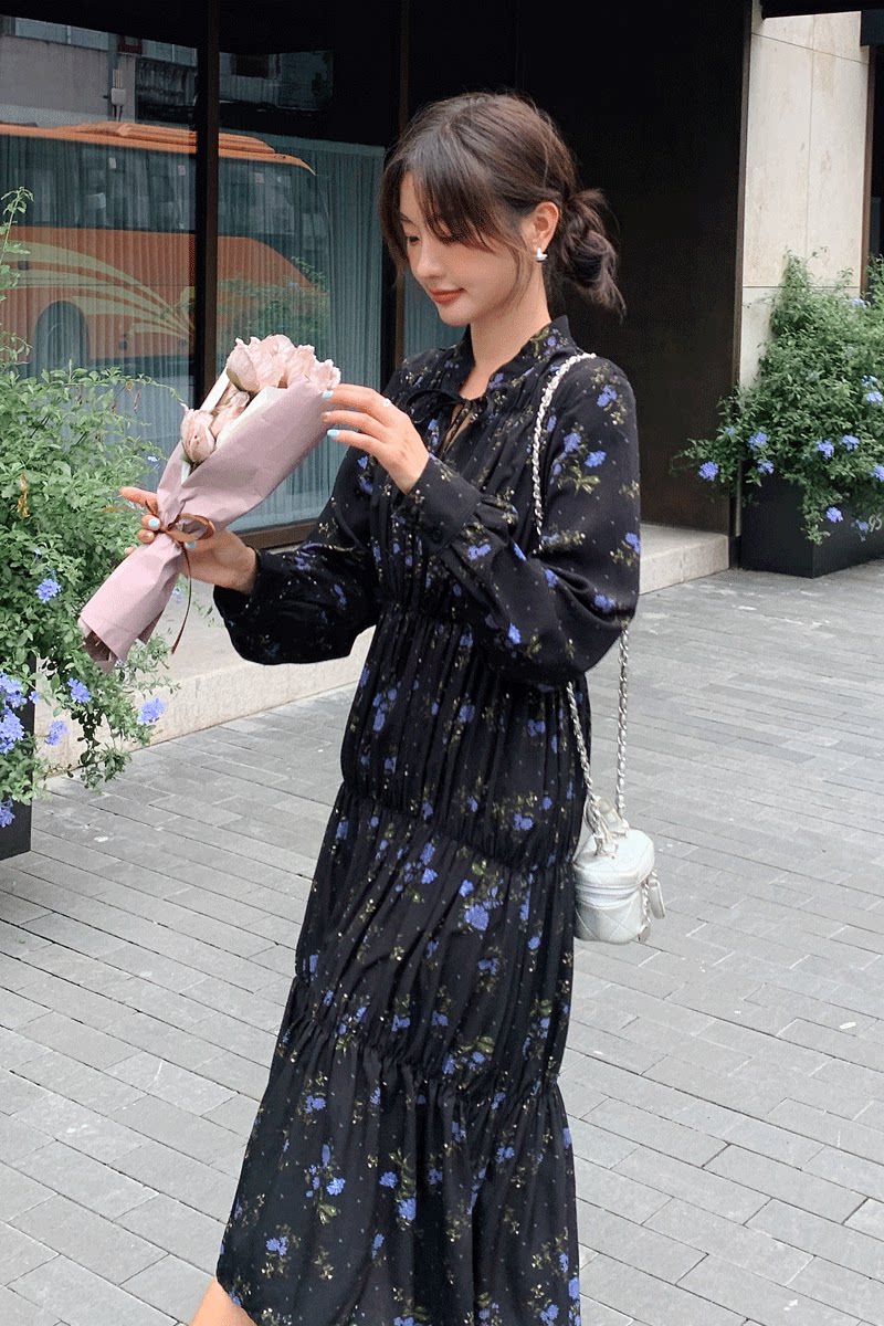 现货2025秋碎花长袖设计感连衣裙2C206-L10-P125-K178,女装连衣裙,2C206