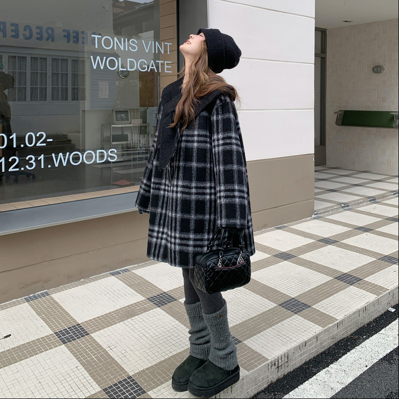 现货新款韩系格子披肩围巾双面羊绒大衣中长宽减龄羊毛呢外套,女装毛呢外套,2B114