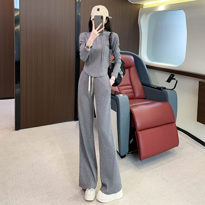 女秋季新款收腰显瘦半拉链连帽卫衣阔腿裤两件套,女装套装/套裙,2C310