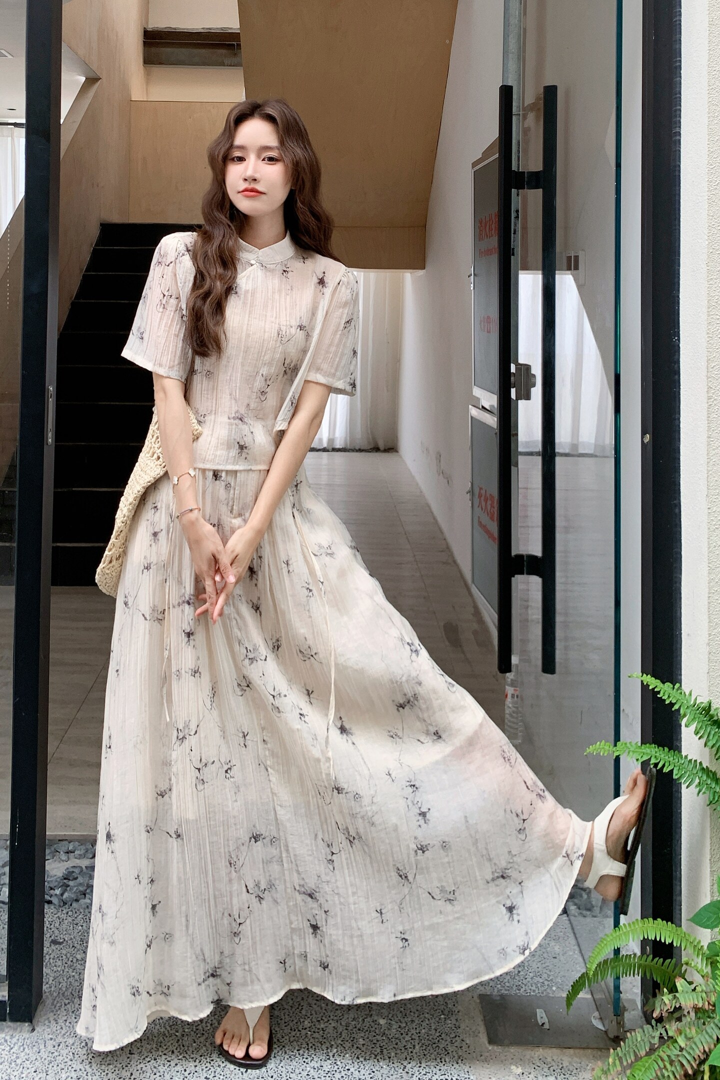 轻风淡雅印花温柔风套装裙女2025夏新款旗袍领上衣半身裙两件套,女装套装/套裙,2C159