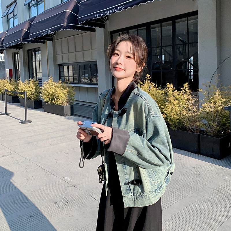 现货2025春季女装新款风盘扣牛仔外套百搭休闲女短款外套图片