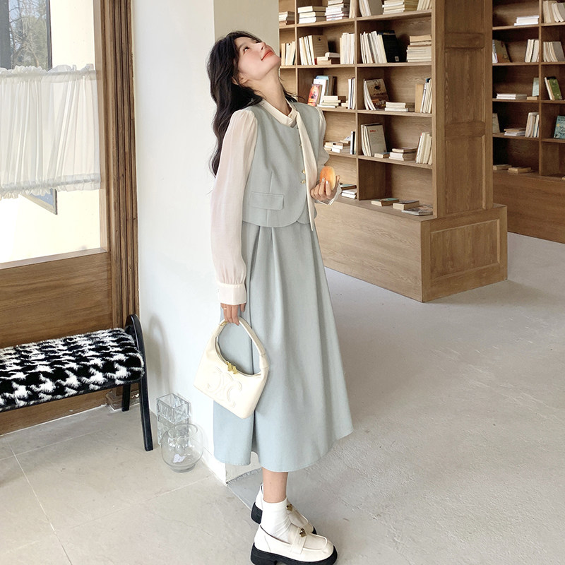 蓝色拼接假两件连衣裙女2025春季新款法式高级感气质显瘦a字长裙图片