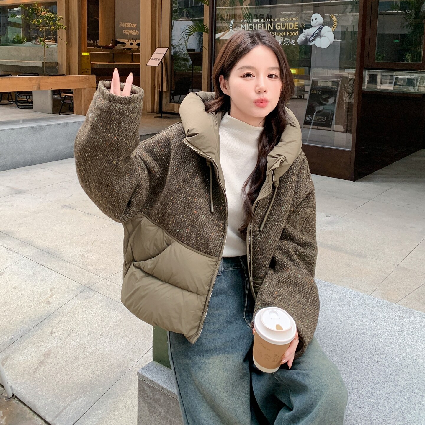 复古拼接连帽羽绒服女短款面包服宽松设计感小众冬季加厚保暖外套,女装羽绒服,2C166