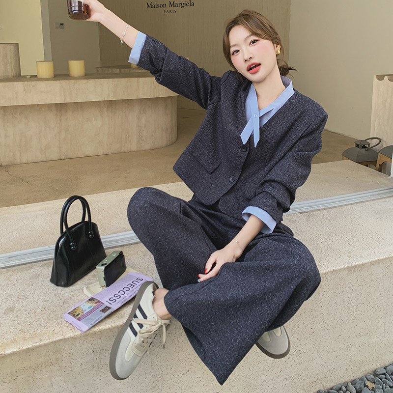 高级小众穿搭韩系chic灰色西服套装女初春秋超火好看阔腿裤两件套图片