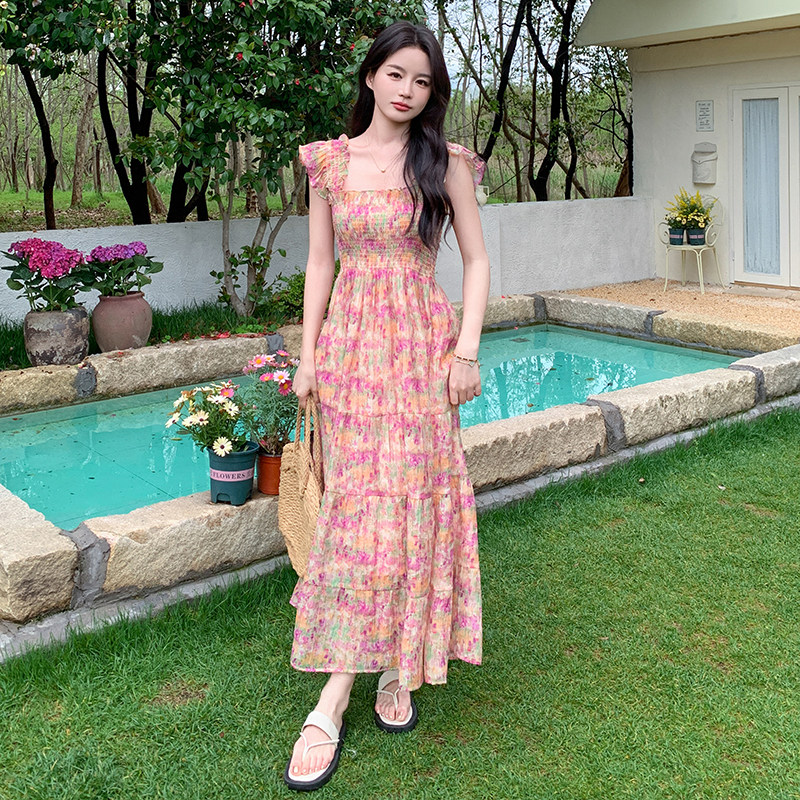 粉色小飞袖碎花连衣裙女2025夏季新款法式温柔风气质绝美仙女长裙,女装连衣裙,2C133