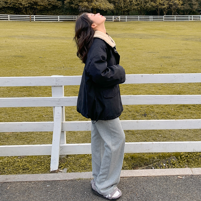 羊羔毛领黑色派克羽绒服女冬超火巨好看高级小众加绒加厚工装外套,女装羽绒服,2C086