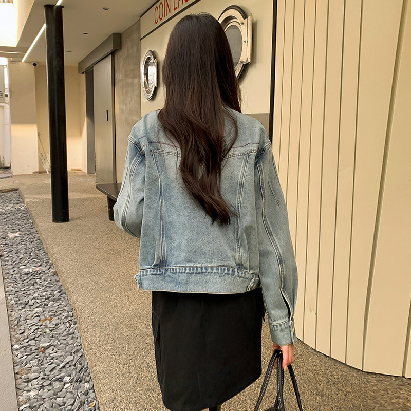 翻领牛仔外套女2025年秋季新款高级设计感小众小个子炸街短款上衣,女装短外套,2C215