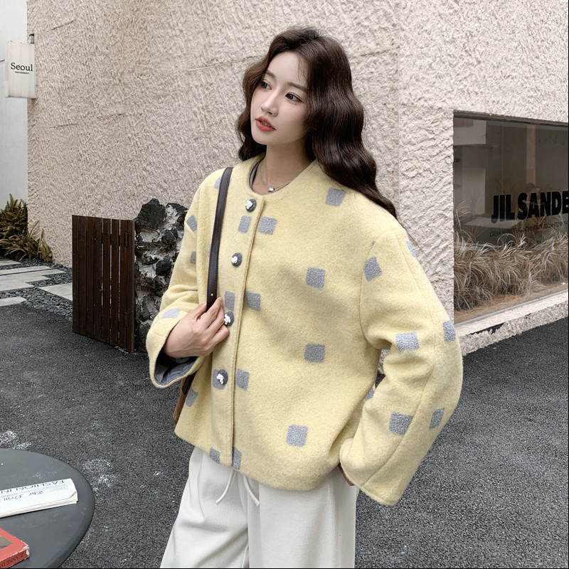 设计感黄色羊羔毛外套女2025冬季新款小个子洋气减龄加厚皮毛一体,女装短外套,2C117