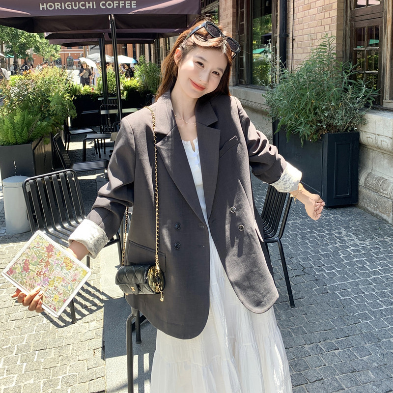 灰色高级感温柔风蕾丝袖口西服女2025秋季新款气质显瘦小西装外套,女装西装,2C258