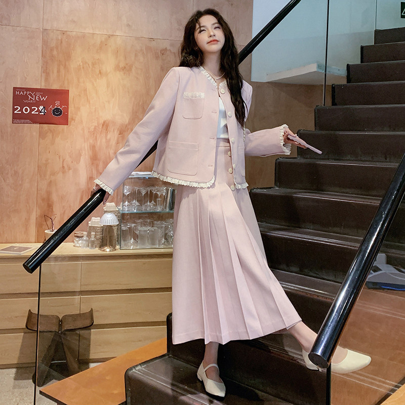 粉色减龄小香风上衣套装女2025春秋季新款韩系高级感半身裙两件套图片