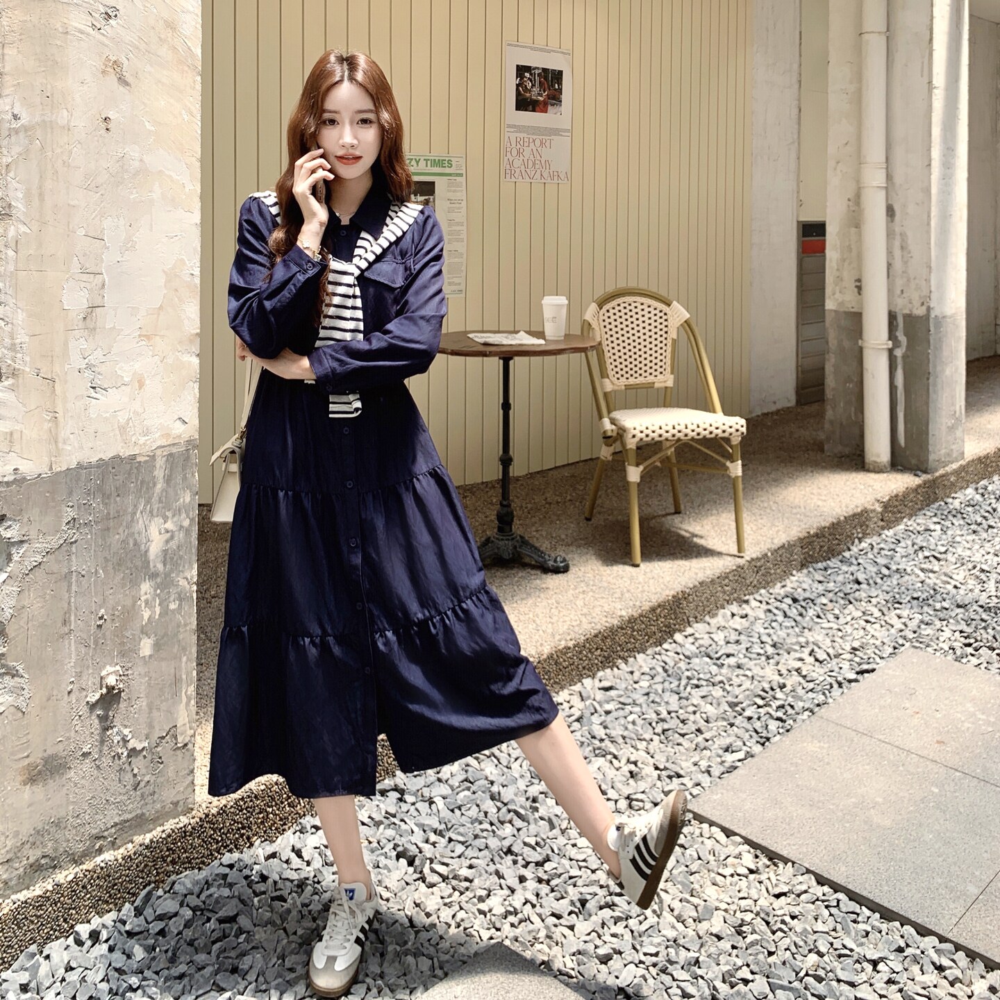 蓝色条纹披肩连衣裙女秋季2025新款法式小个子气质收腰显瘦衬衫裙,女装连衣裙,2C098