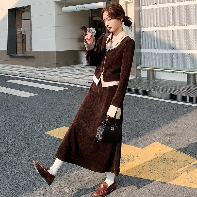 咖色小香风拼接套装裙女春季2025新款高级感显瘦时髦半身裙两件套,女装套装/套裙,2C057