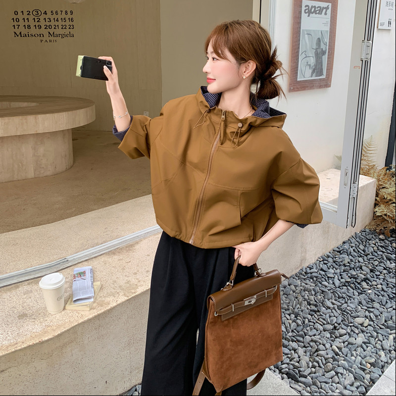 连帽外套短款宽松休闲设计感2025年秋季新款时尚女冲锋衣,女装短外套,2C117