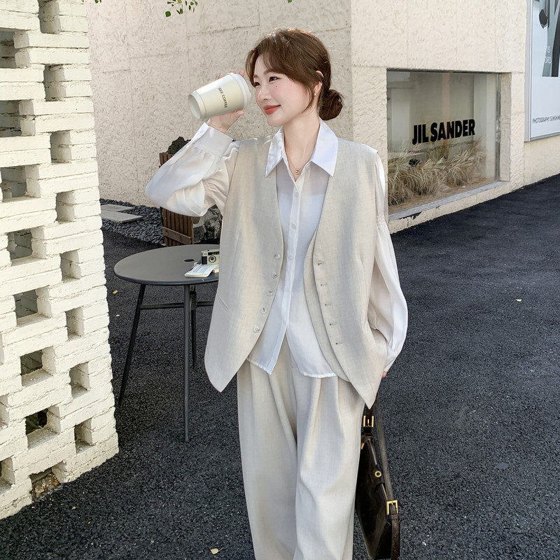 法式减龄气质马甲衬衫阔腿裤套装女2025年秋季新款高级感三件套潮图片
