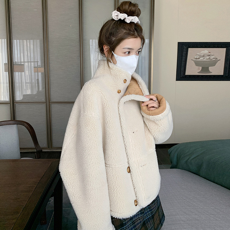 新款现货牛皮绒皮毛一体两面穿机车服P185K278,女装短外套,2C333