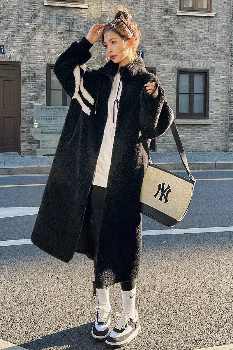 新品买家秀主推校园风皮毛一体加厚外套2C075-076A-P195K278,女装皮草,2C075