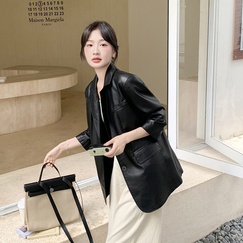 设计感撞色拼接皮衣外套女秋季流行炸街西装式pu皮夹克西服爆款图片