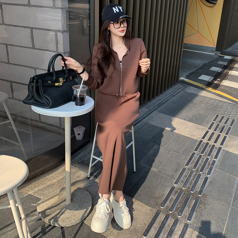 女秋季时尚洋气修身显瘦开叉半身裙两件套图片