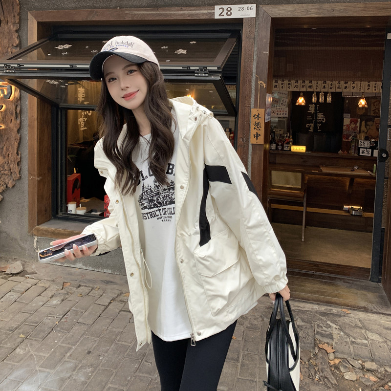 白色连帽冲锋衣外套女春秋2025新款韩版设计感流行工装夹克上衣潮,女装风衣,2C266
