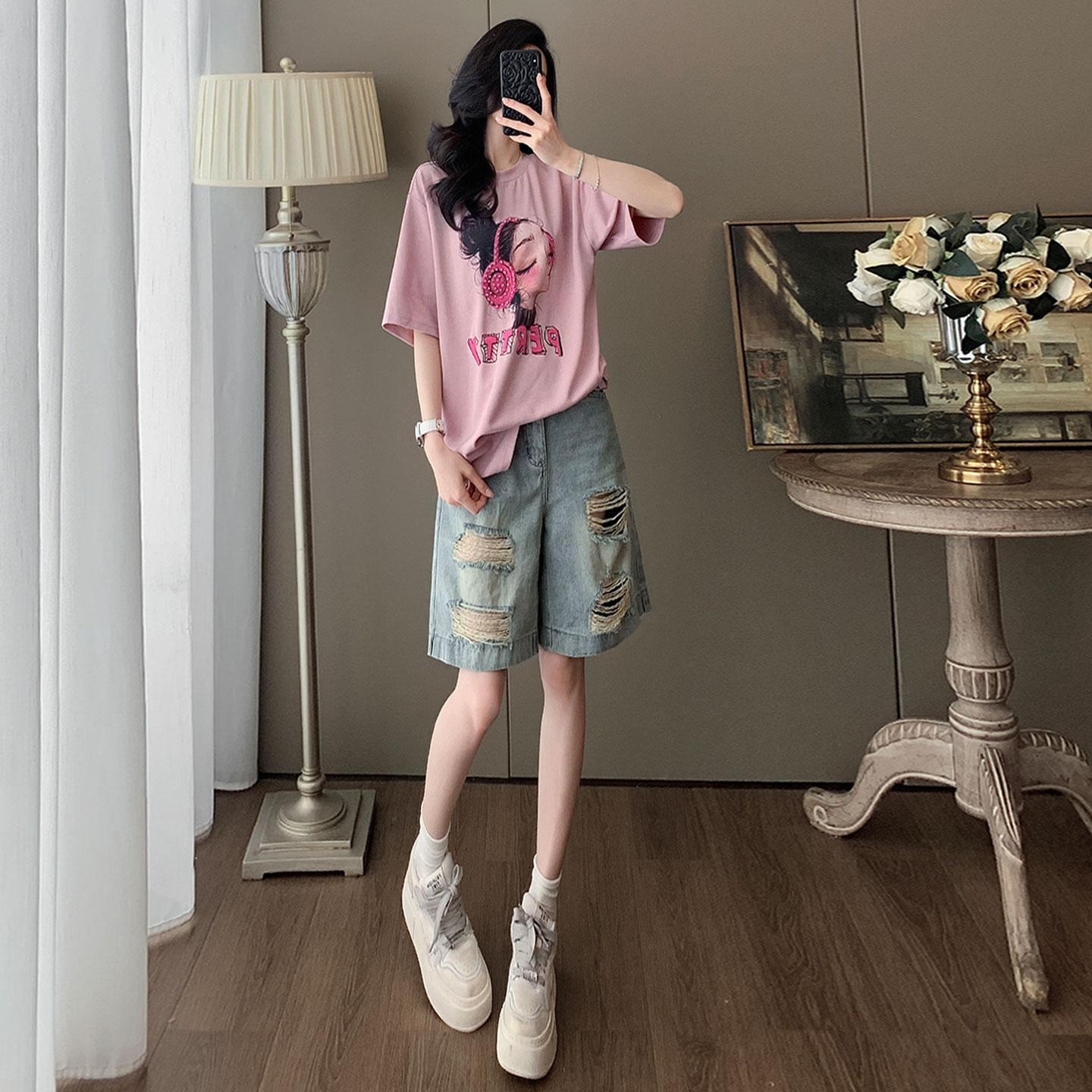 少女风穿搭时尚套装女夏宽松显瘦圆领印花上衣破洞牛仔短裤两件套,女装套装/套裙,2C310