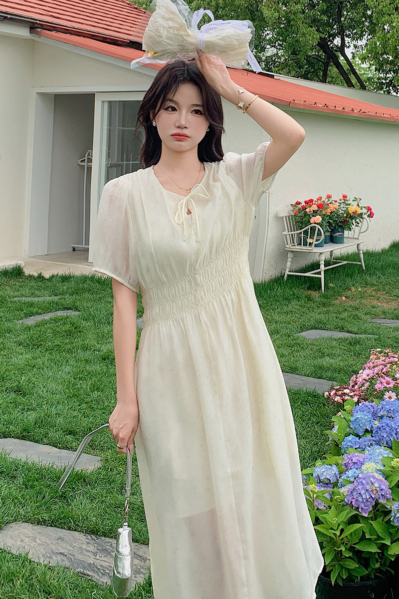 挂脖式高腰夏季V领拼接连衣裙仙女裙温柔风收腰气质裙子显瘦白色,女装连衣裙,2C215