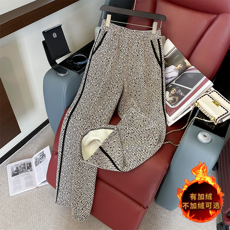 女秋冬休闲加绒拼接外套直筒裤套装,女装套装/套裙,2C310