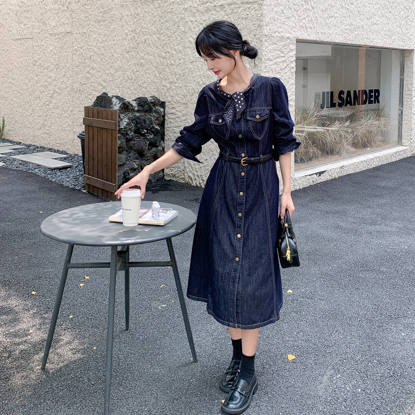 韩系复古高级感牛仔连衣裙女2025秋季新款通勤气质收腰显瘦中长裙,女装连衣裙,2C177