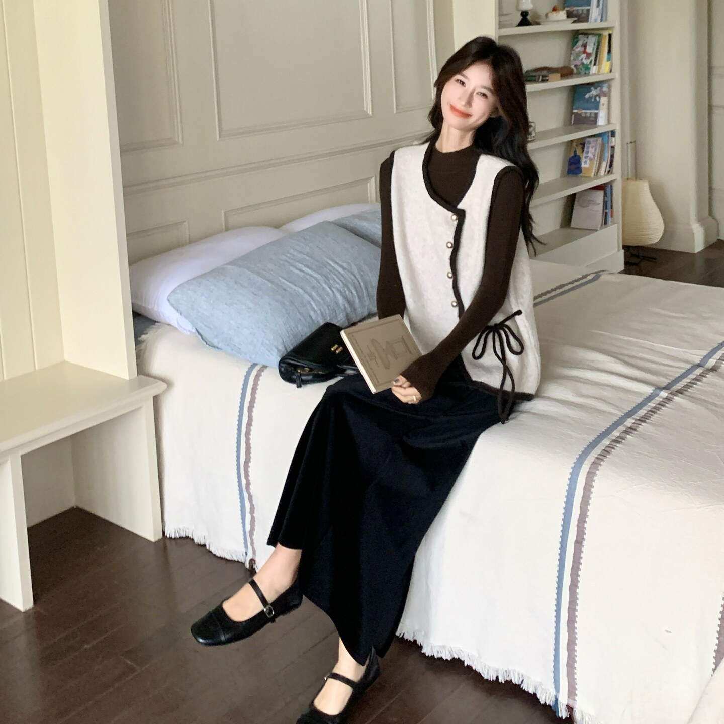 高级感小香风针织秋冬套装女马甲背心打底衫毛衣半身裙三件套装,女装套装/套裙,2C166