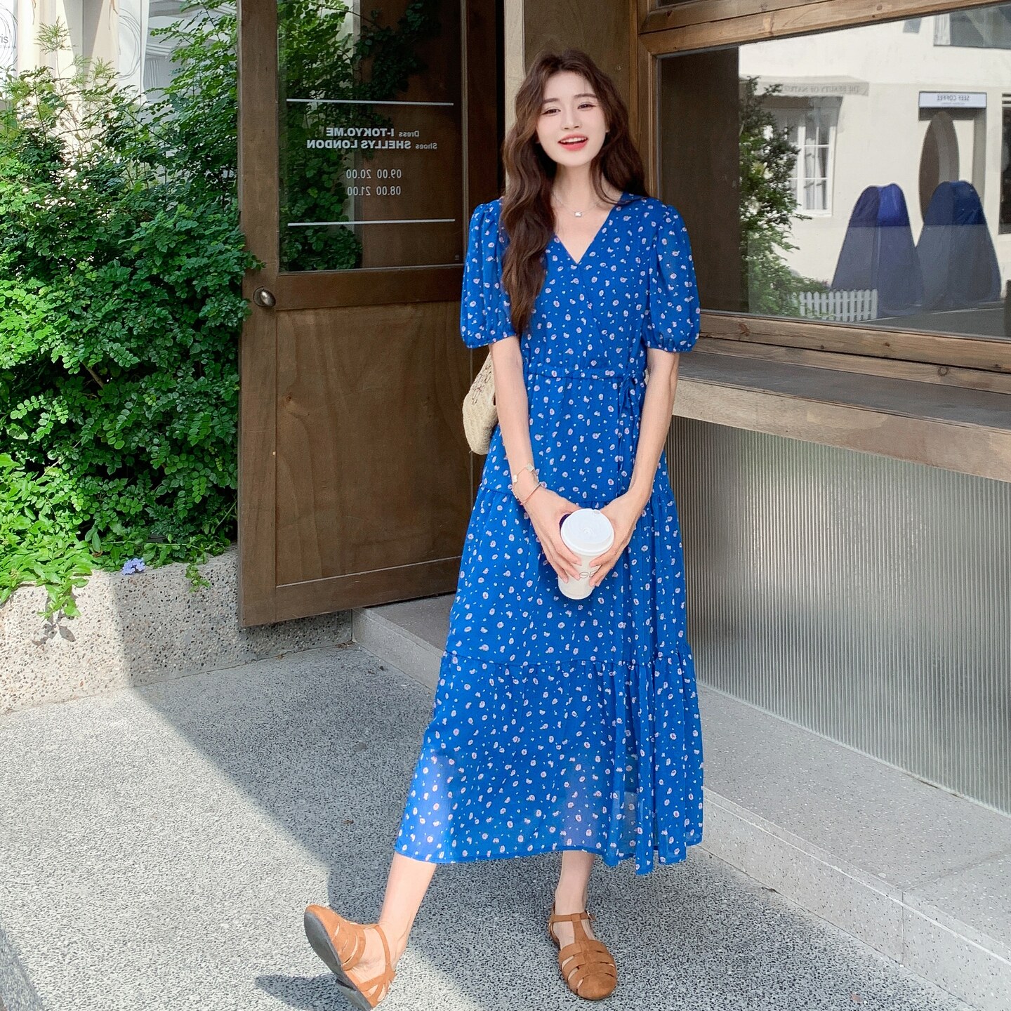 蓝色碎花泡泡袖v领连衣裙女2025夏季新款洋气显白高腰显瘦茶歇裙,女装连衣裙,2C212