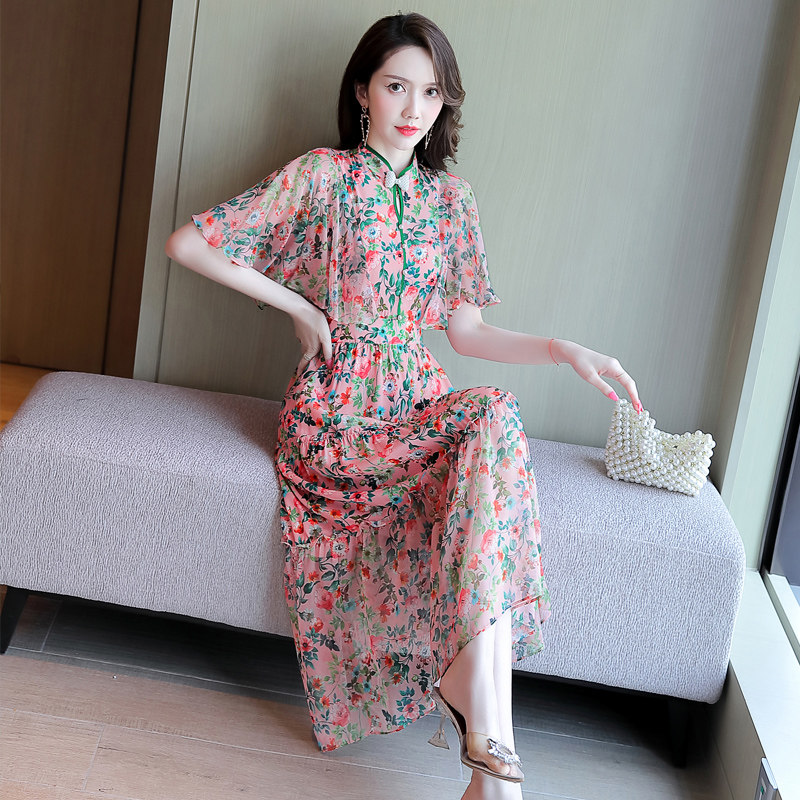 印花V领连衣裙夏装2025年新款女中长款气质洋气2025年夏季，女装连衣裙，奕可儿,女装连衣裙,奕可儿