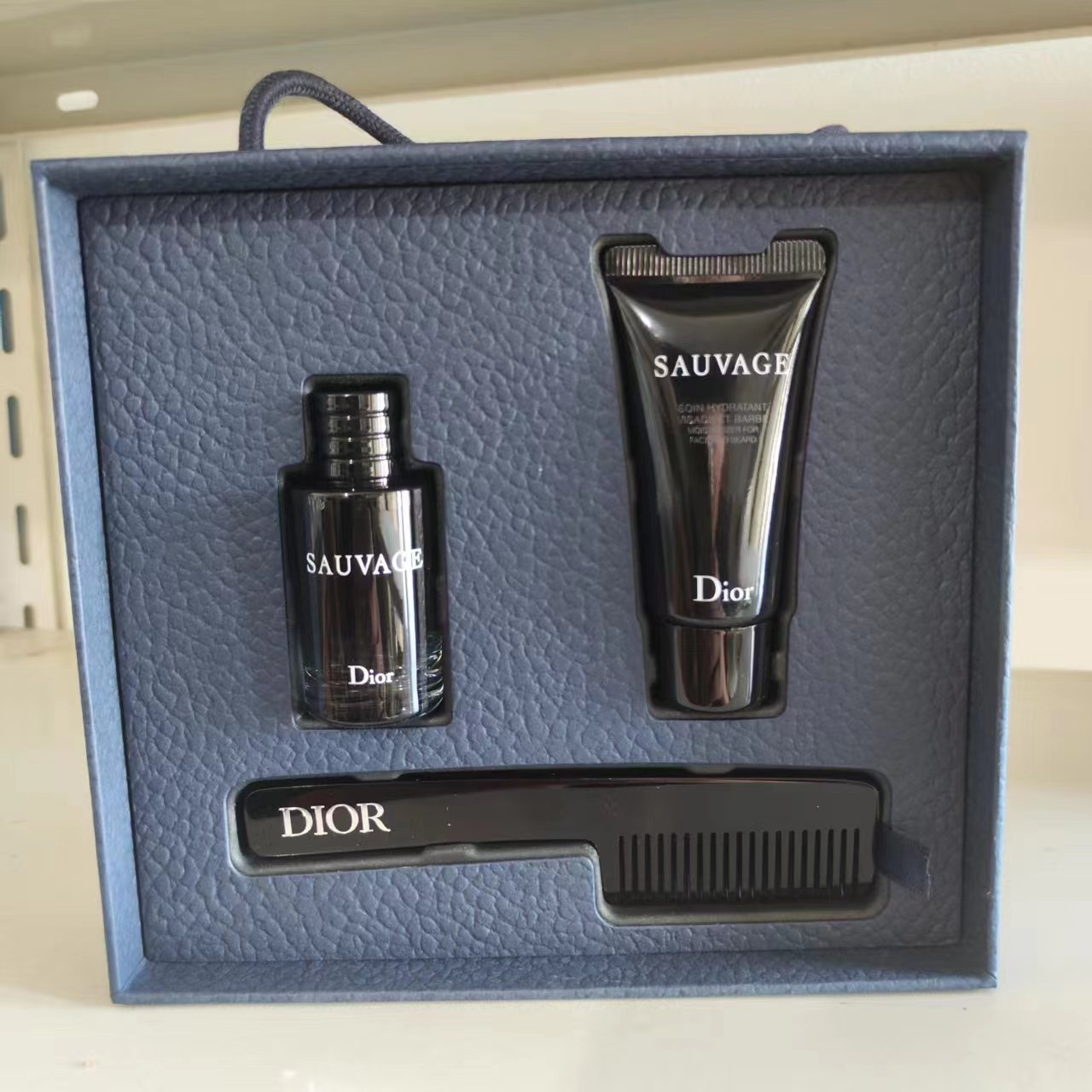 Dior Dior Wilderness Men's Gift Box Perfume 10ml Emulsion 20ml Comb
