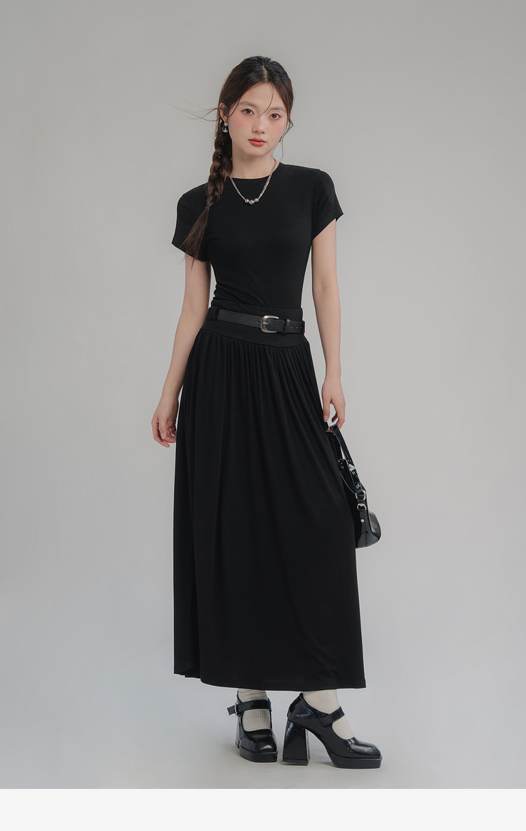 Стильные костюмы loveheynew气质简约时尚套装女春夏新款修身显瘦短t半身裙两件套