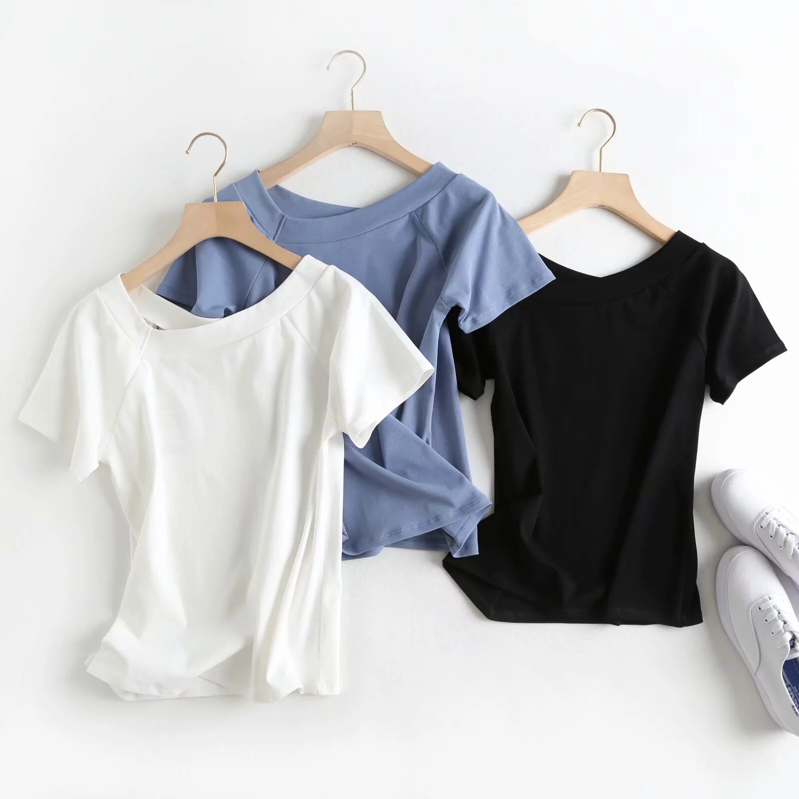 Foreign Trade Outlet Women's Outfitted Single Bull Goods Cut Mark Discount YU Single Tail Stock White Vegetable Price Minimalist Short Sleeve T-Shirt Tide