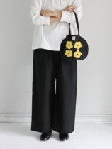 (YU booking) Pot and tea Four Flowers Black White Embroidered Cloth Bag Handbag Handbag Bag New